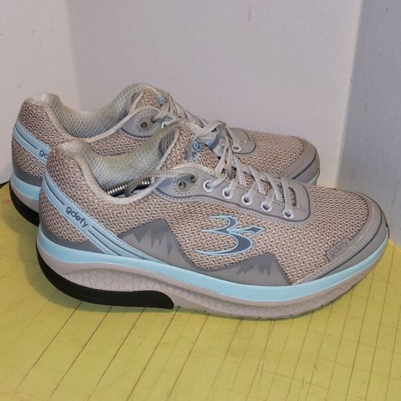 Gdefy Gravity Defyer Sneakers - Picture 1 of 8